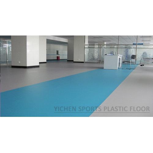 PVC塑膠地板施工后殘留膠水如何清理？